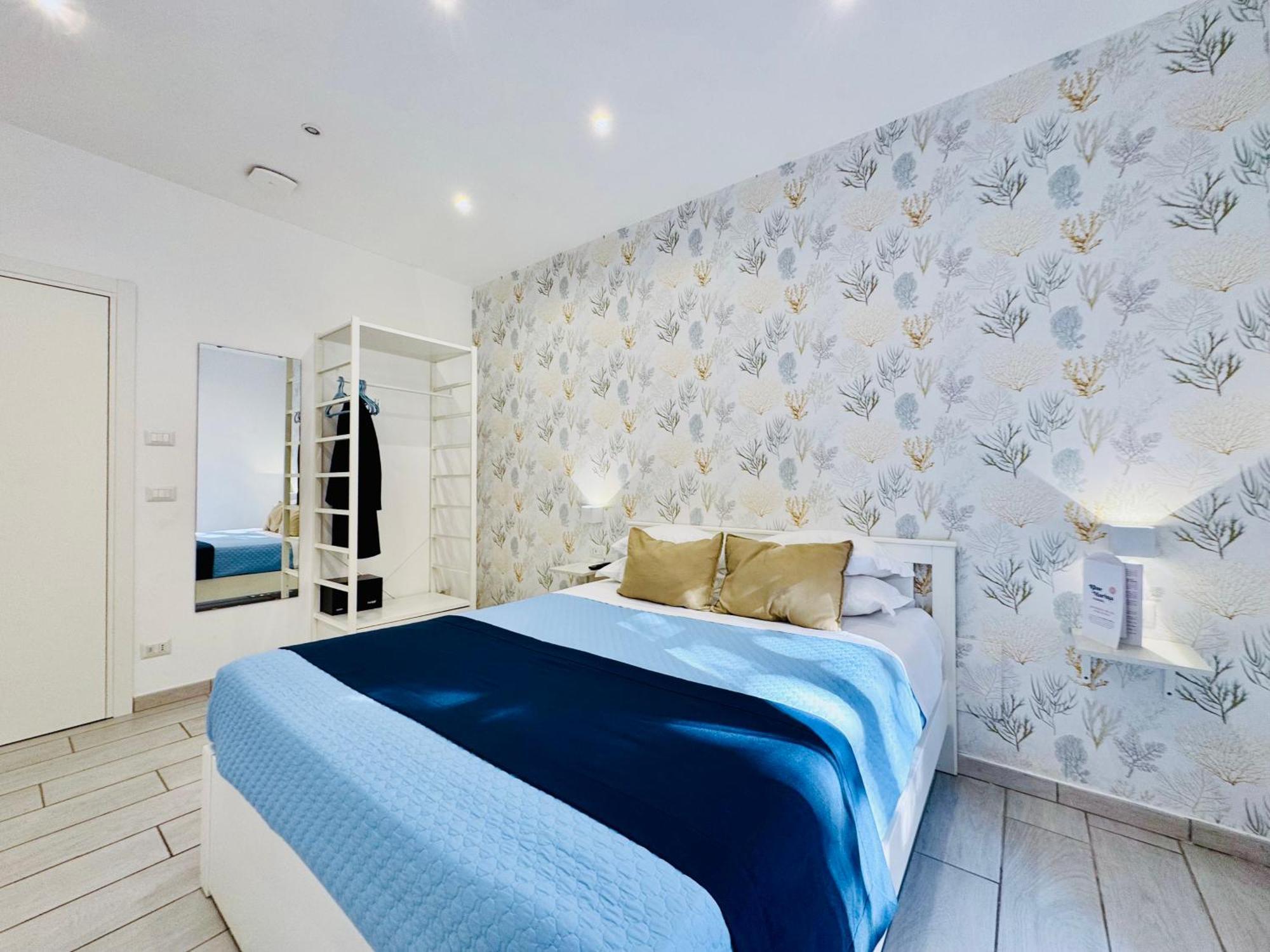 Yourhome - Blue Marina Rooms 소렌토 외부 사진